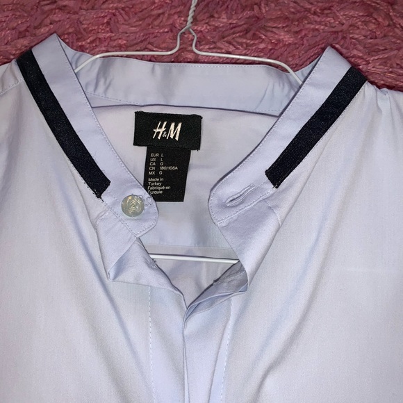 H&M Shirt Large - Picture 3 of 3